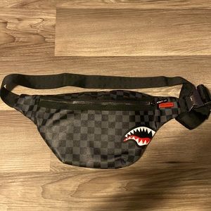 🦈🖤SHARKS IN PARIS (BLACK CHECKERED EDITION) CROSSBODY